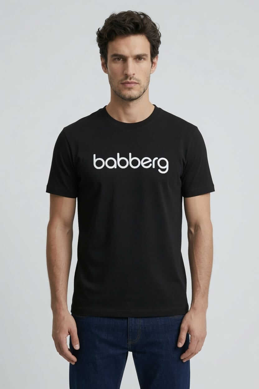 Babberg Erkek Siyah Bisiklet Yaka Kısa Kollu Beyaz Logo Baskılı Tişört